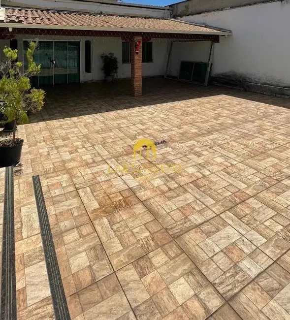 Foto 2 de Casa com 3 quartos à venda, 360m2 em Sarzedo - MG