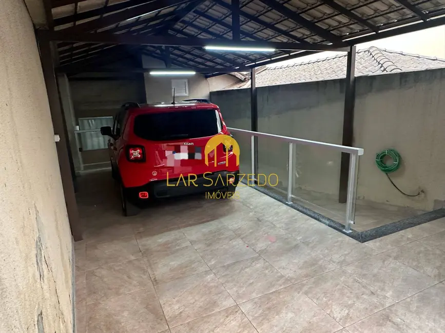 Foto 2 de Casa com 2 quartos à venda, 110m2 em Mario Campos - MG