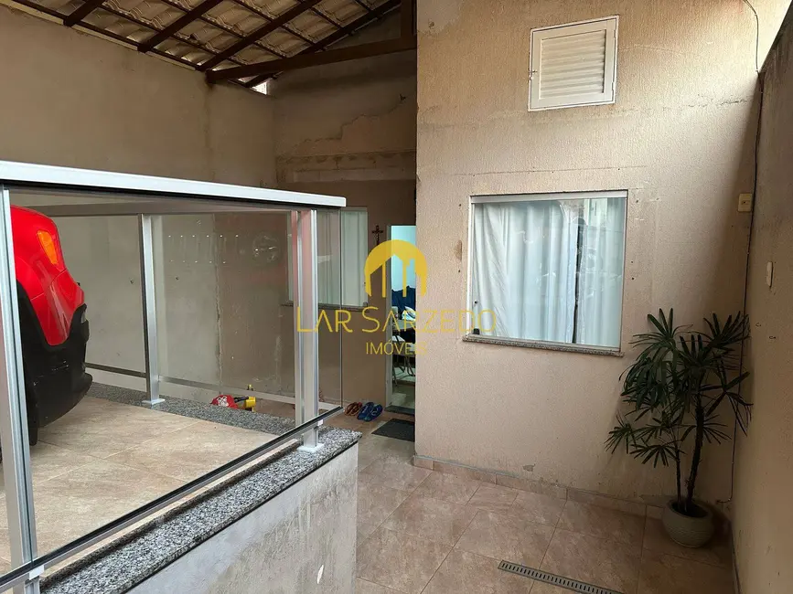 Foto 3 de Casa com 2 quartos à venda, 110m2 em Mario Campos - MG