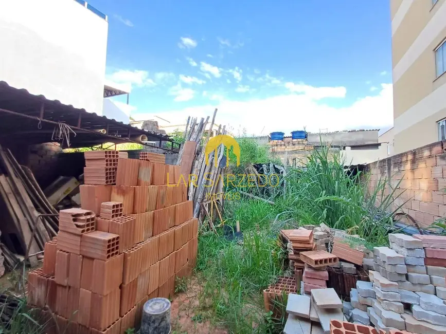 Foto 2 de Terreno / Lote à venda, 360m2 em Sarzedo - MG