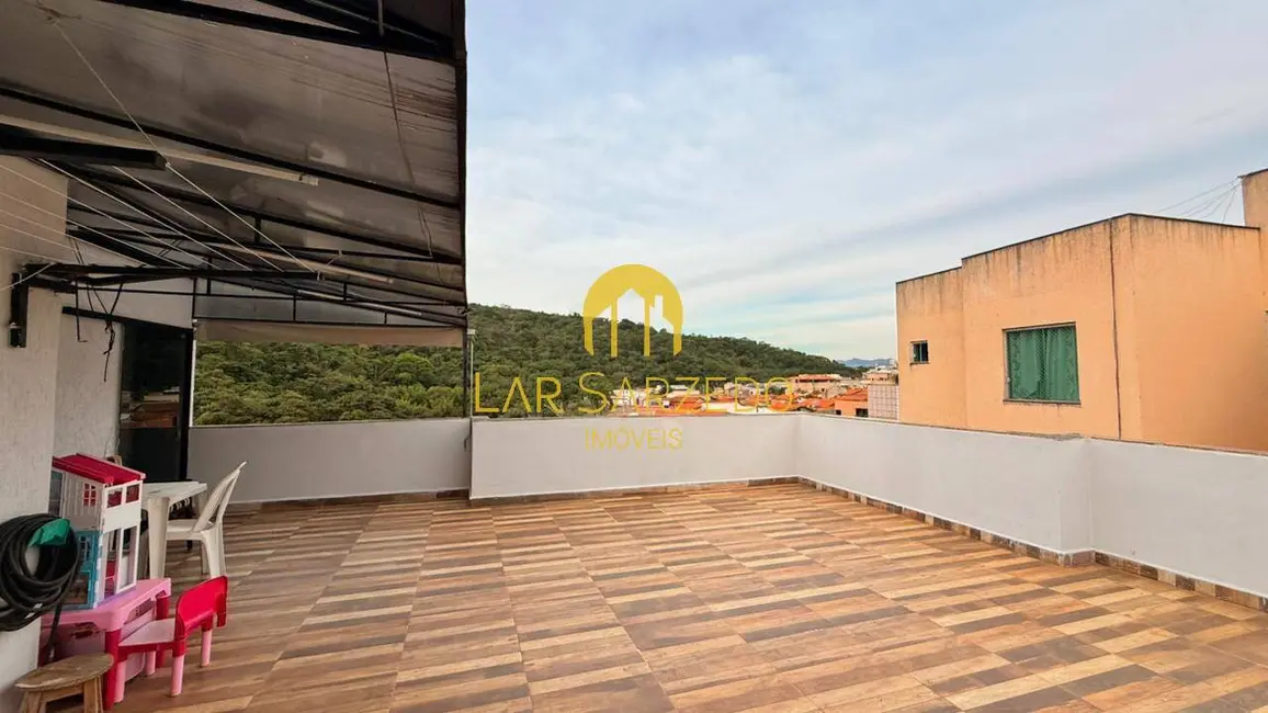 Foto 4 de Cobertura com 3 quartos à venda, 140m2 em Sarzedo - MG