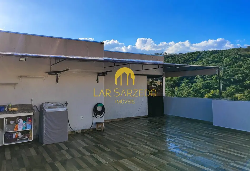 Foto 2 de Cobertura com 3 quartos à venda, 140m2 em Sarzedo - MG