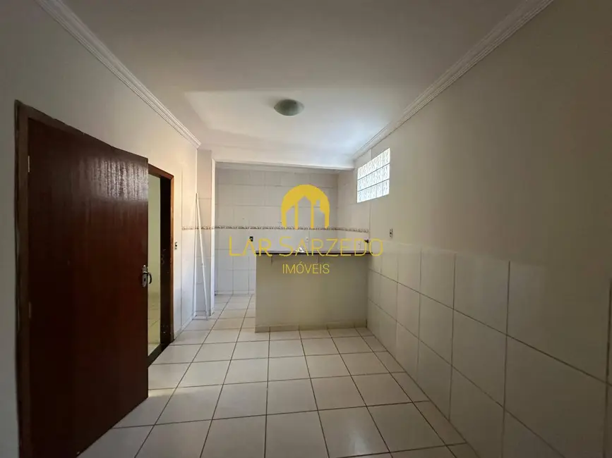 Foto 2 de Casa com 2 quartos para alugar em Sarzedo - MG