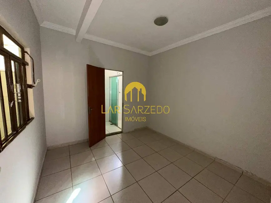 Casa com 2 quartos para alugar em Sarzedo - MG - imagem 4 Foto 4 de Casa com 2 quartos para alugar em Sarzedo - MG