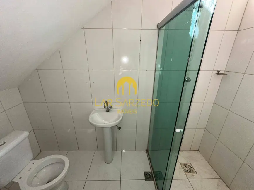 Casa com 2 quartos para alugar em Sarzedo - MG - imagem 5 Foto 5 de Casa com 2 quartos para alugar em Sarzedo - MG