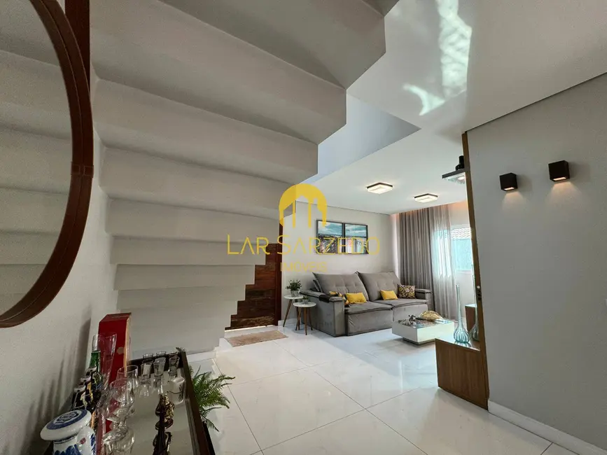 Foto 8 de Casa com 3 quartos à venda em Sarzedo - MG