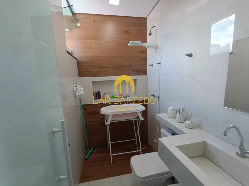 Foto 4 de Casa com 3 quartos à venda, 180m2 em Sarzedo - MG