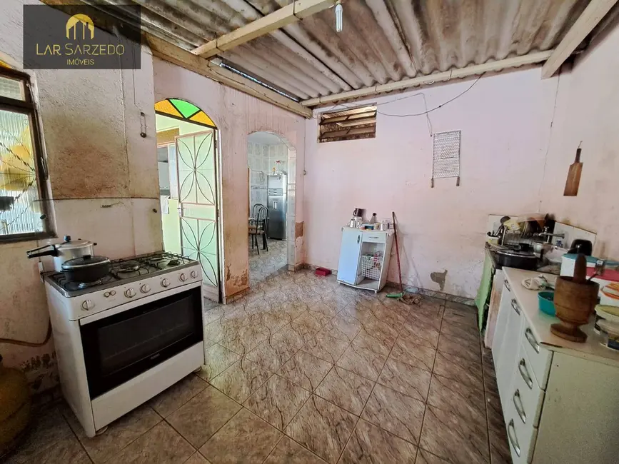 Foto 4 de Casa com 3 quartos à venda, 535m2 em Centro, Sarzedo - MG