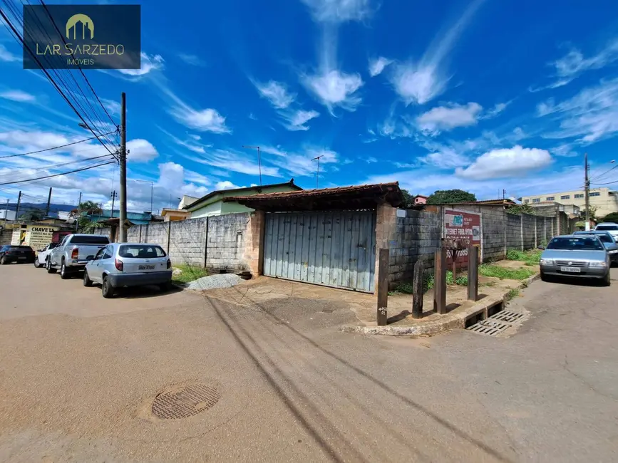 Foto 2 de Casa com 3 quartos à venda, 535m2 em Centro, Sarzedo - MG