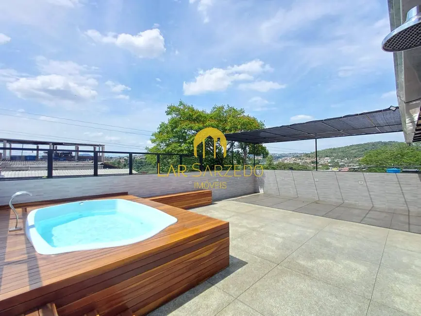 Foto 2 de Casa com 3 quartos à venda, 200m2 em São Pedro, Ibirite - MG