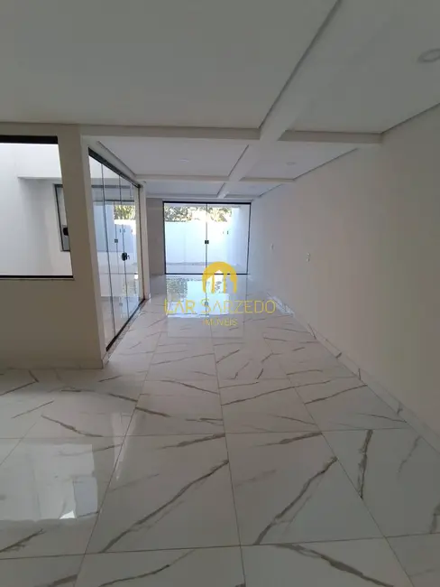 Foto 2 de Casa com 3 quartos à venda em Sarzedo - MG