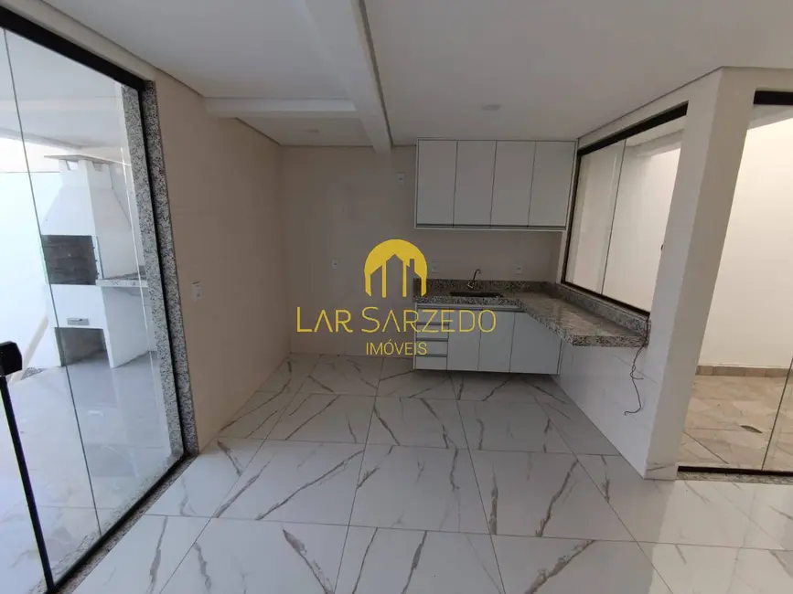 Foto 5 de Casa com 3 quartos à venda em Sarzedo - MG