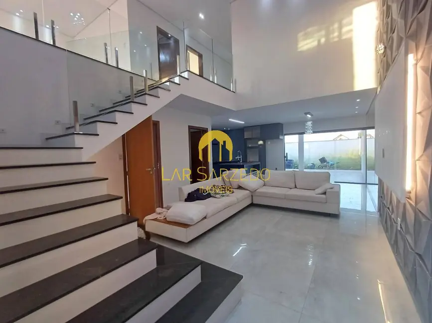 Foto 6 de Casa com 3 quartos à venda, 370m2 em Mario Campos - MG