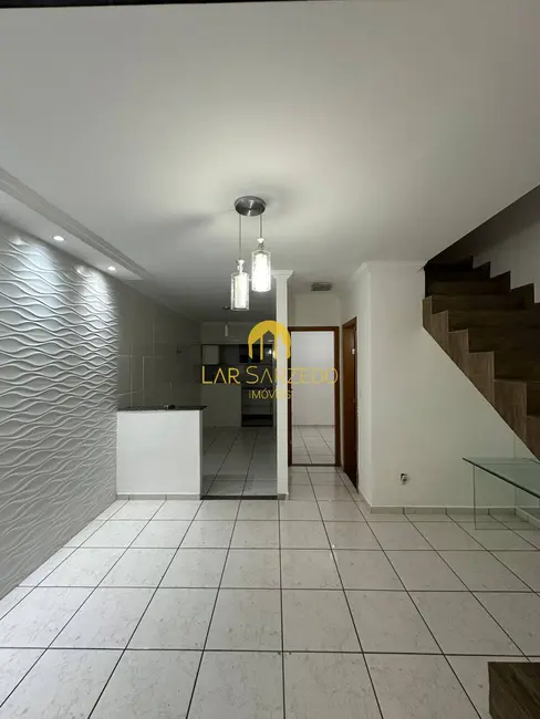 Foto 2 de Casa de Condomínio com 3 quartos à venda em Sarzedo - MG