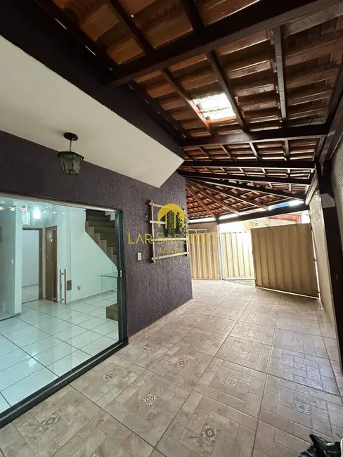 Foto 1 de Casa de Condomínio com 3 quartos à venda em Sarzedo - MG