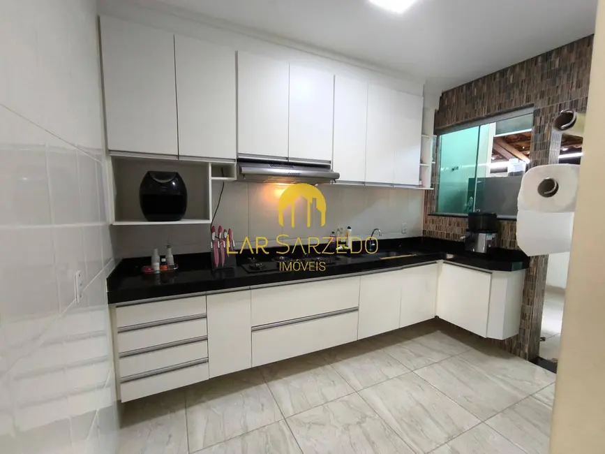 Foto 4 de Casa com 2 quartos para alugar, 159m2 em Mario Campos - MG