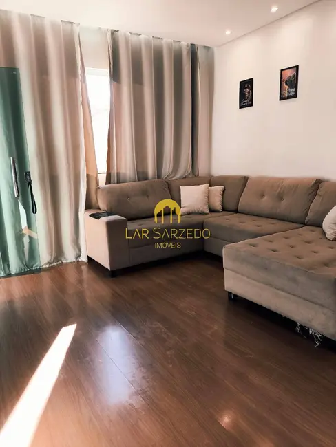 Foto 2 de Casa com 2 quartos para alugar, 159m2 em Mario Campos - MG