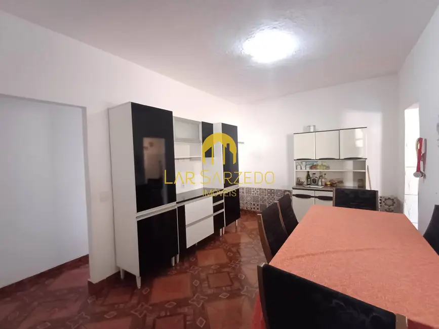 Casa com 2 quartos à venda, 420m2 em Sarzedo - MG - imagem 5 Foto 5 de Casa com 2 quartos à venda, 420m2 em Sarzedo - MG