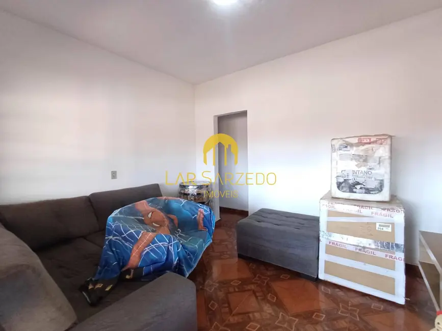 Casa com 2 quartos à venda, 420m2 em Sarzedo - MG - imagem 2 Foto 2 de Casa com 2 quartos à venda, 420m2 em Sarzedo - MG