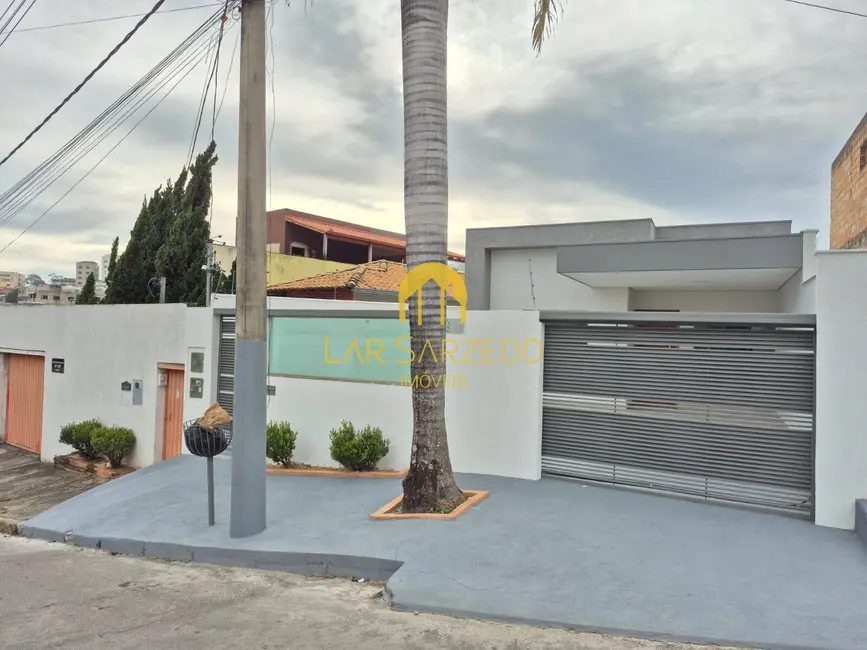 Foto 2 de Casa com 3 quartos à venda, 180m2 em Sarzedo - MG