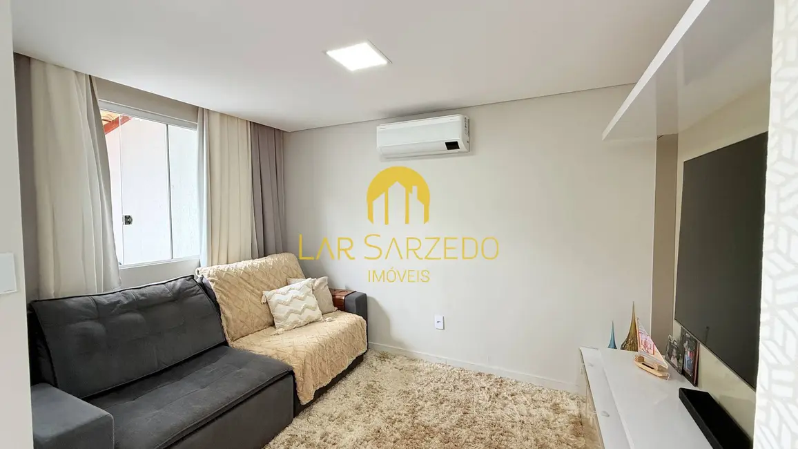 Casa com 2 quartos à venda, 100m2 em São Pedro, Ibirite - MG - imagem 2 Foto 2 de Casa com 2 quartos à venda, 100m2 em São Pedro, Ibirite - MG