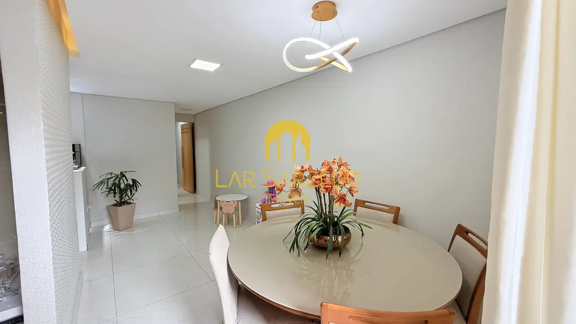 Casa com 2 quartos à venda, 100m2 em São Pedro, Ibirite - MG - imagem 4 Foto 4 de Casa com 2 quartos à venda, 100m2 em São Pedro, Ibirite - MG