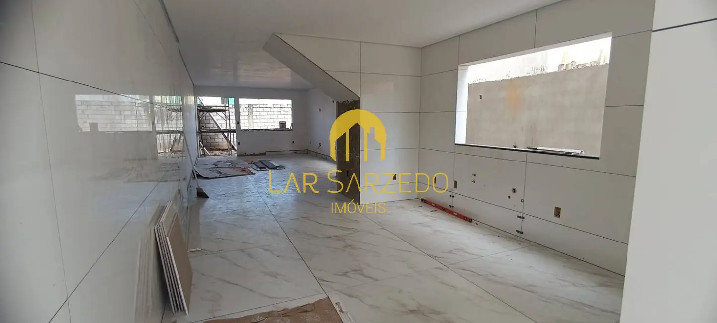 Foto 1 de Casa de Condomínio com 3 quartos à venda, 155m2 em Sarzedo - MG
