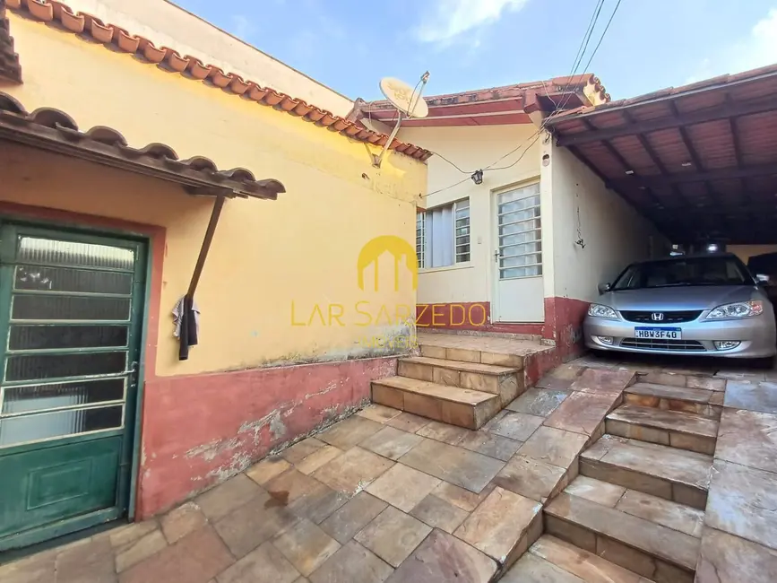 Foto 3 de Casa com 3 quartos à venda, 250m2 em Sarzedo - MG