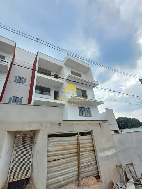 Foto 2 de Apartamento com 3 quartos à venda, 65m2 em Sarzedo - MG