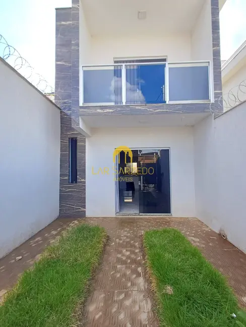 Foto 1 de Casa de Condomínio com 3 quartos à venda, 87m2 em Sarzedo - MG