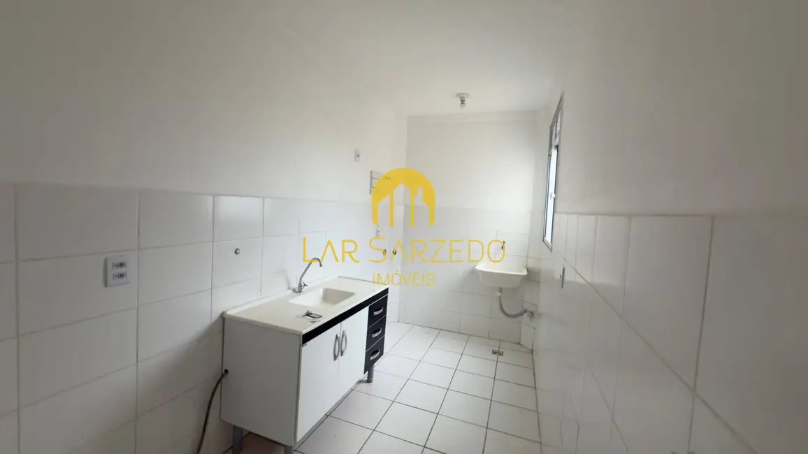 Foto 3 de Apartamento com 2 quartos para alugar, 44m2 em Sarzedo - MG