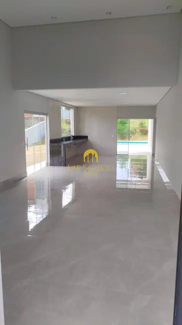 Foto 4 de Casa com 3 quartos à venda, 1000m2 em Mario Campos - MG