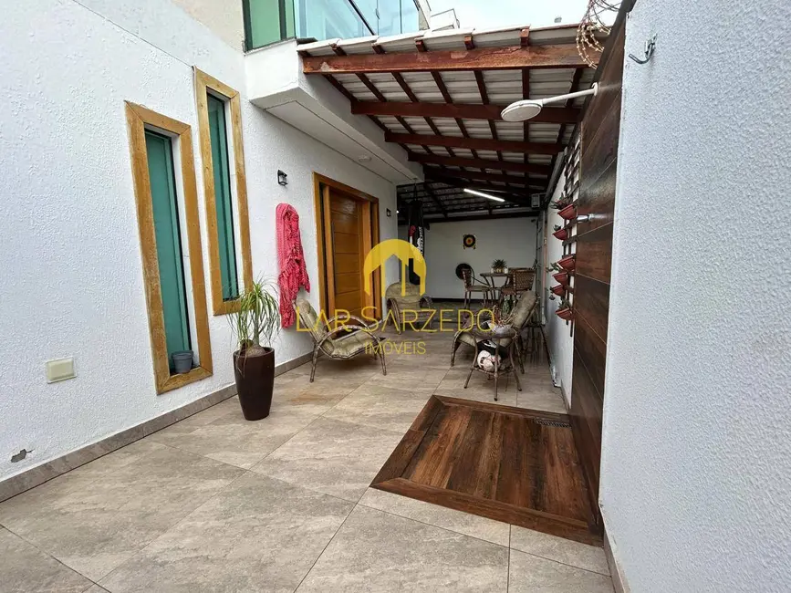 Foto 2 de Casa de Condomínio com 3 quartos à venda, 146m2 em Sarzedo - MG