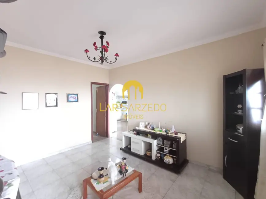 Foto 4 de Casa com 5 quartos à venda, 200m2 em Sarzedo - MG