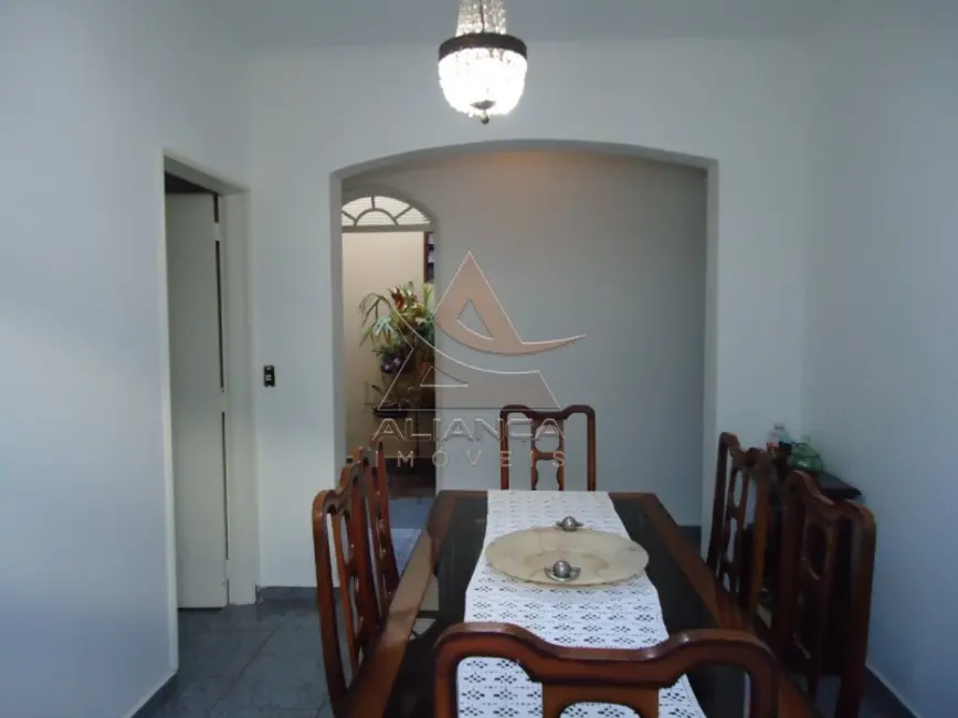 Casa com 3 quartos à venda, 240m2 em Ribeirao Preto - SP - imagem 4 Foto 4 de Casa com 3 quartos à venda, 240m2 em Ribeirao Preto - SP