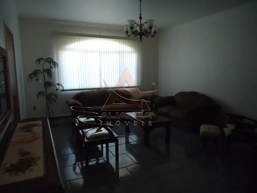 Casa com 3 quartos à venda, 240m2 em Ribeirao Preto - SP - imagem 2 Foto 2 de Casa com 3 quartos à venda, 240m2 em Ribeirao Preto - SP