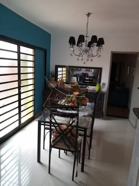 Casa com 3 quartos à venda, 195m2 em Ipiranga, Ribeirao Preto - SP - imagem 3 Foto 3 de Casa com 3 quartos à venda, 195m2 em Ipiranga, Ribeirao Preto - SP