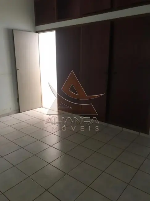 Casa com 3 quartos à venda, 237m2 em Jardim São Luiz, Ribeirao Preto - SP - imagem 7 Foto 7 de Casa com 3 quartos à venda, 237m2 em Jardim São Luiz, Ribeirao Preto - SP