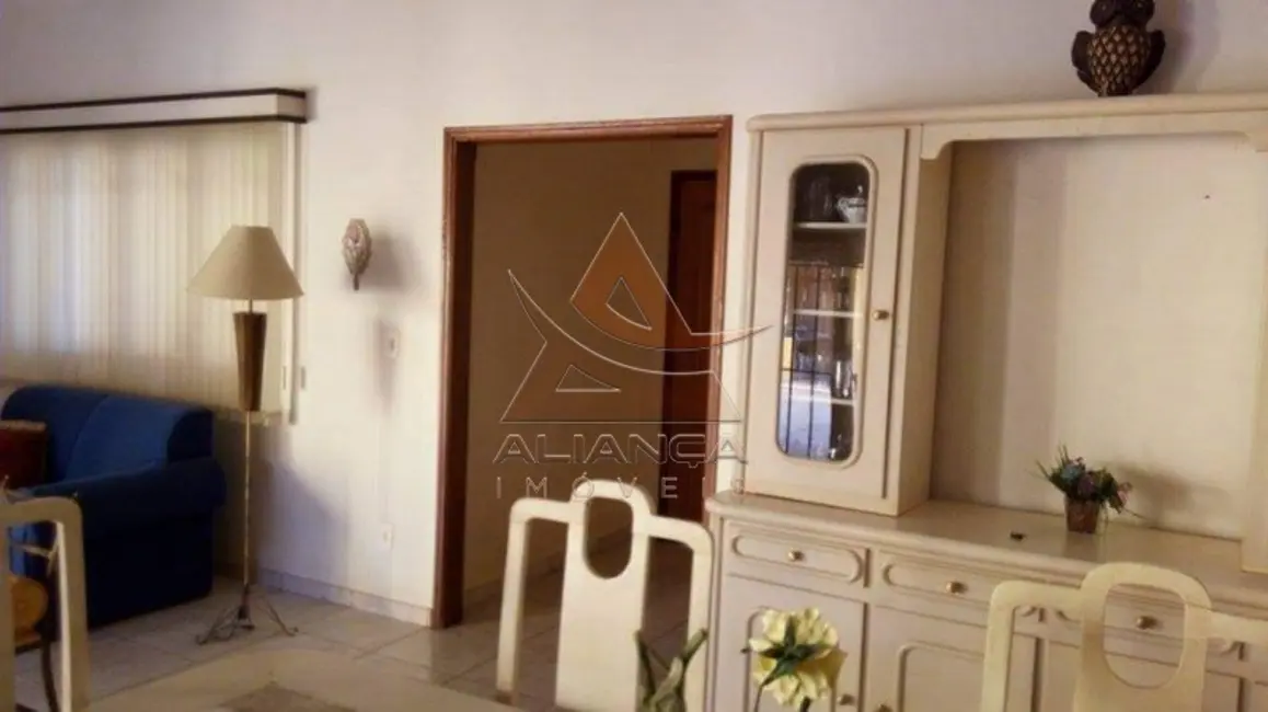 Casa com 4 quartos à venda, 335m2 em City Ribeirão, Ribeirao Preto - SP - imagem 3 Foto 3 de Casa com 4 quartos à venda, 335m2 em City Ribeirão, Ribeirao Preto - SP