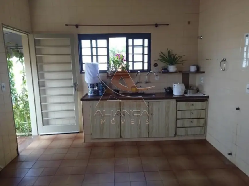 Foto 5 de Casa com 4 quartos à venda, 229m2 em Vila Tibério, Ribeirao Preto - SP