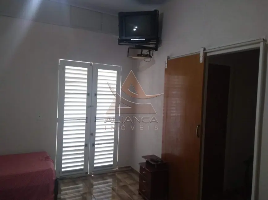 Casa com 2 quartos à venda, 140m2 em Parque dos Pinus, Ribeirao Preto - SP - imagem 2 Foto 2 de Casa com 2 quartos à venda, 140m2 em Parque dos Pinus, Ribeirao Preto - SP