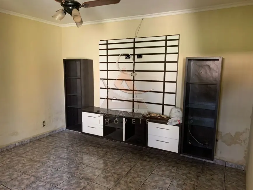 Casa com 3 quartos à venda, 145m2 em Antônio Marincek, Ribeirao Preto - SP - imagem 4 Foto 4 de Casa com 3 quartos à venda, 145m2 em Antônio Marincek, Ribeirao Preto - SP