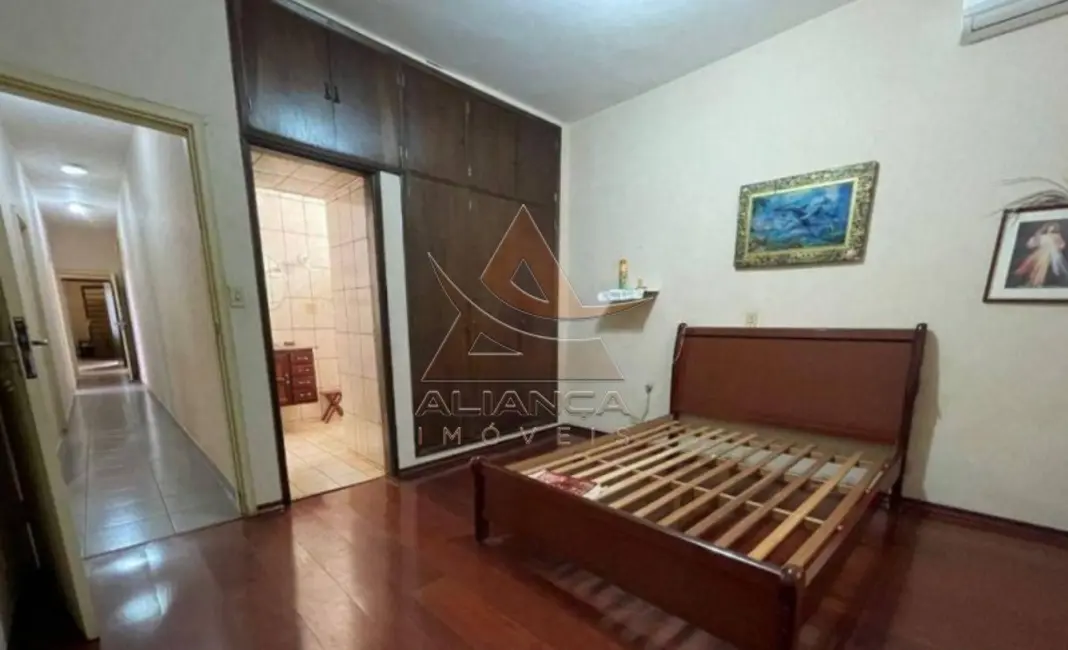 Casa com 3 quartos à venda, 232m2 em Presidente Médici, Ribeirao Preto - SP - imagem 4 Foto 4 de Casa com 3 quartos à venda, 232m2 em Presidente Médici, Ribeirao Preto - SP