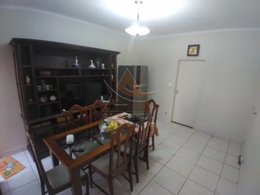 Casa com 3 quartos à venda, 203m2 em Jardim Macedo, Ribeirao Preto - SP - imagem 9 Foto 9 de Casa com 3 quartos à venda, 203m2 em Jardim Macedo, Ribeirao Preto - SP