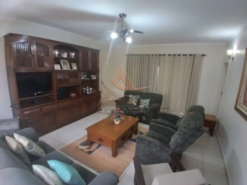Casa com 3 quartos à venda, 203m2 em Jardim Macedo, Ribeirao Preto - SP - imagem 2 Foto 2 de Casa com 3 quartos à venda, 203m2 em Jardim Macedo, Ribeirao Preto - SP