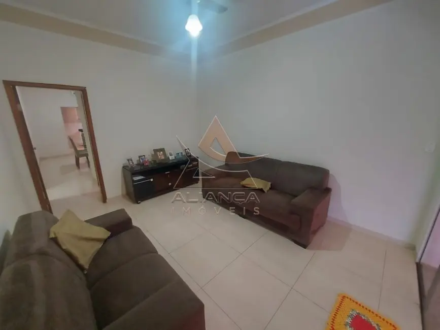 Foto 2 de Casa com 3 quartos à venda, 176m2 em Ipiranga, Ribeirao Preto - SP