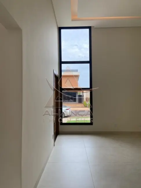 Casa de Condomínio com 3 quartos à venda, 153m2 em Ribeirao Preto - SP - imagem 3 Foto 3 de Casa de Condomínio com 3 quartos à venda, 153m2 em Ribeirao Preto - SP