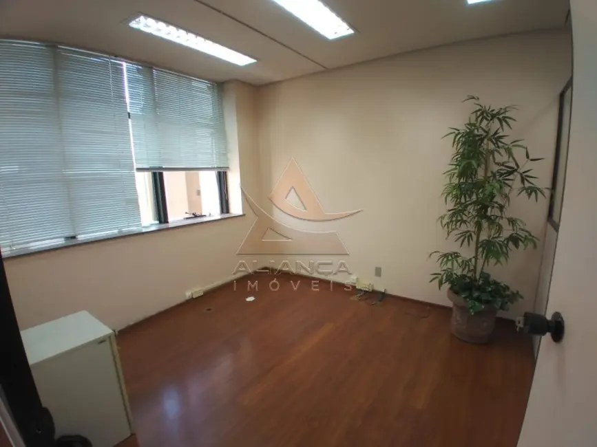 Sala Comercial para alugar, 82m2 em Centro, Ribeirao Preto - SP - imagem 2 Foto 2 de Sala Comercial para alugar, 82m2 em Centro, Ribeirao Preto - SP