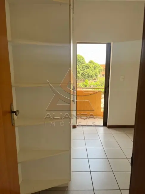 Foto 2 de Apartamento com 1 quarto à venda, 34m2 em Jardim Irajá, Ribeirao Preto - SP