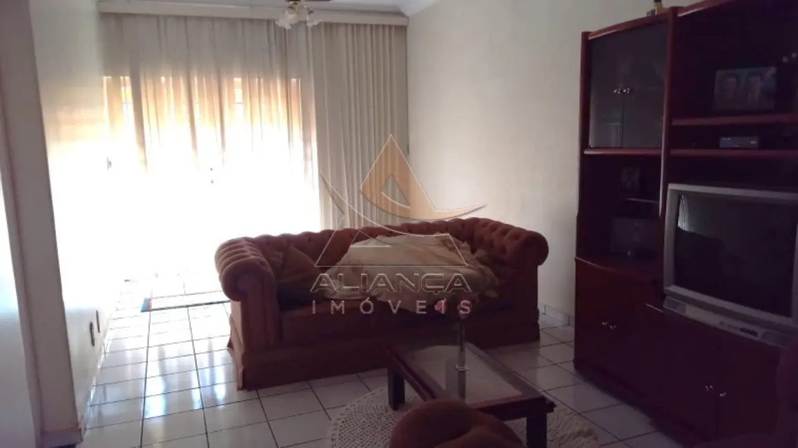 Casa com 3 quartos à venda, 195m2 em Campos Elíseos, Ribeirao Preto - SP - imagem 2 Foto 2 de Casa com 3 quartos à venda, 195m2 em Campos Elíseos, Ribeirao Preto - SP